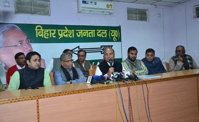 शरद, अनवर पर कार्रवाई ऐसा करने वालों के लिए सबक : आरसीपी सिंह