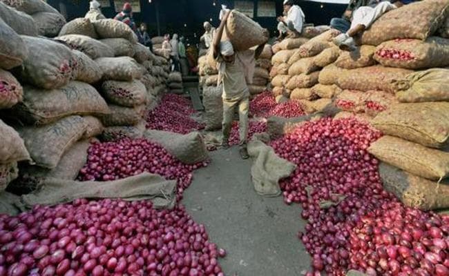 सस्ता हुआ प्याज : रिटेल मार्केट में प्याज की कीमतों में गिरावट, होलसेल रेट में भी कमी, जानें क्या है भाव सस्ता हुआ प्याज : रिटेल मार्केट में प्याज की कीमतों में गिरावट, होलसेल रेट में भी कमी, जानें क्या है भाव