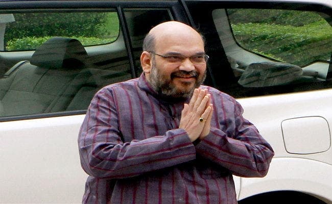 पिता -पुत्र के झगड़े पर बीजेपी की कड़ी निगाह, नफा होगा या नुकसान?