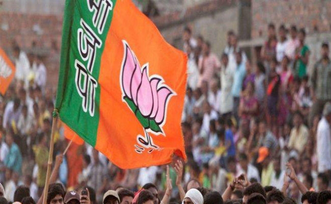 यूपी चुनाव: केवल तीन तलाक नहीं, राम मंदिर और लव जिहाद भी हैं भाजपा के चुनावी हथियार