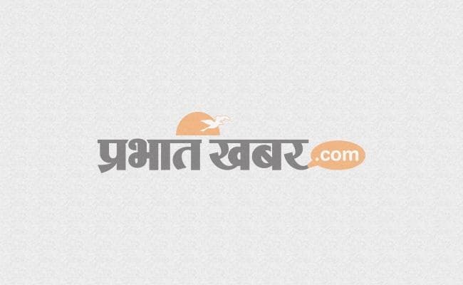 रामगढ़ : मांडू में कार ने टेलर में मारी टक्कर, पांच मरे