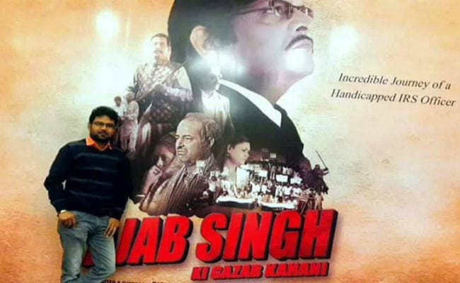 ”अजब सिंह की गजब कहानी” में रांची के मुकेश सिंह भी आयेंगे नजर, कल रिलीज होगी फिल्म ”अजब सिंह की गजब कहानी” में रांची के मुकेश सिंह भी आयेंगे नजर, कल रिलीज होगी फिल्म