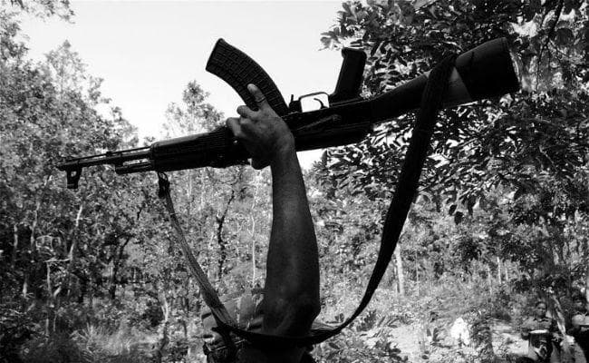 सरेंडर के बाद उग्रवादियों पर जारी किया इनाम, पढें क्या है मामला सरेंडर के बाद उग्रवादियों पर जारी किया इनाम, पढें क्या है मामला