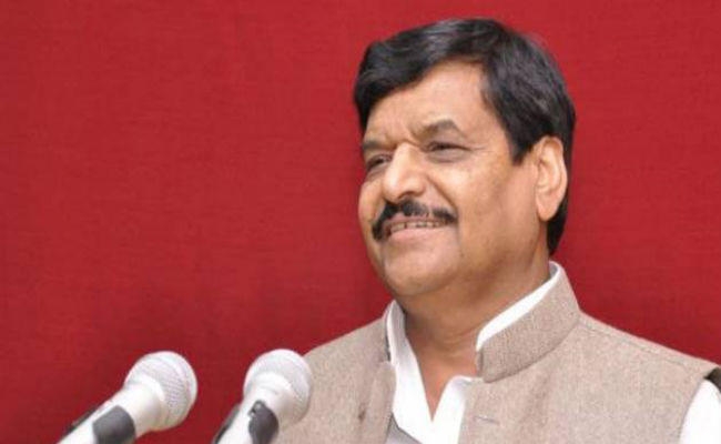 अखिलेश को शिवपाल की धमकी, मुलायम को सौंपे कमान, वरना बनायेंगे धर्म निरपेक्ष मोरचा