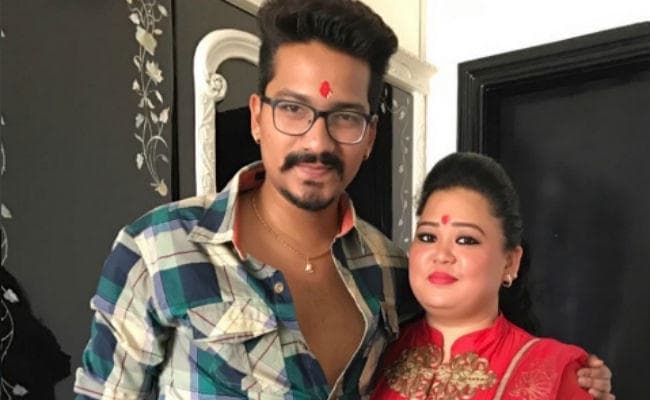 कॉमेडियन भारती सिंह ने कर ली ब्वॉयफ्रेंड हर्ष संग सगाई, शेयर की तस्वीर