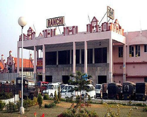 सौ करोड़ रूपये की लागत से रांची रेलवे स्टेशन का होगा कायाकल्प, होंगी ये सुविधाएं सौ करोड़ रूपये की लागत से रांची रेलवे स्टेशन का होगा कायाकल्प, होंगी ये सुविधाएं