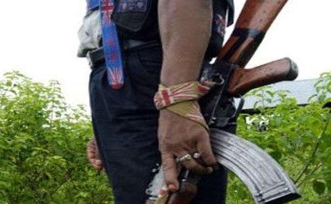 50 हजार लेवी की राशि के साथ टीपीसी का उग्रवादी गिरफ्तार 50 हजार लेवी की राशि के साथ टीपीसी का उग्रवादी गिरफ्तार