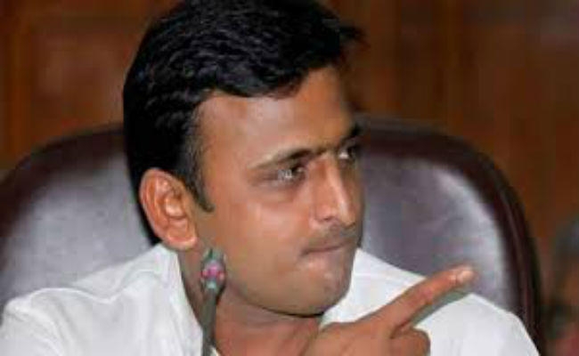 योगी पर अखिलेश का बड़ा हमला कहा, विधायकों को विस आने से रोकने के लिए फर्नीचर चमकाने वाले पाउडर को बताया विस्फोटक