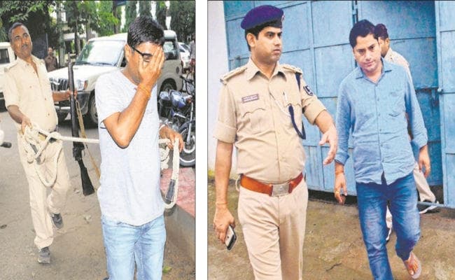 ‘सृजन’ घोटाले में डीएम के स्टेनो सहित सात गिरफ्तार ‘सृजन’ घोटाले में डीएम के स्टेनो सहित सात गिरफ्तार