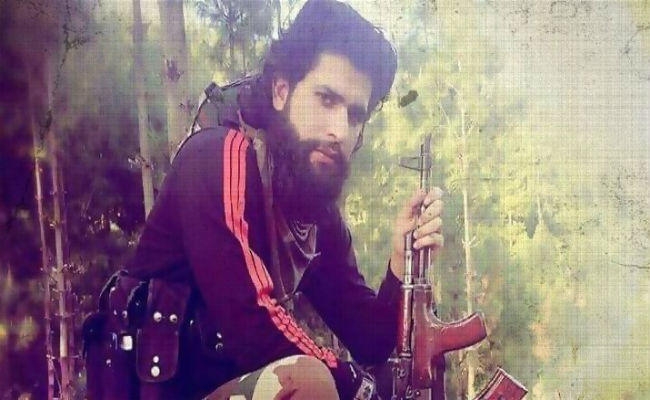 पत्थरबाजों की वजह से चकमा देकर एक बार फिर भाग गया अलकायदा का आतंकी जाकिर मूसा पत्थरबाजों की वजह से चकमा देकर एक बार फिर भाग गया अलकायदा का आतंकी जाकिर मूसा