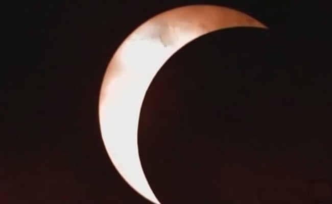 तो यह संकट लेकर आ रहा है 21 अगस्त का सूर्यग्रहण…? ज्योतिषों ने दिये संकेत तो यह संकट लेकर आ रहा है 21 अगस्त का सूर्यग्रहण…? ज्योतिषों ने दिये संकेत