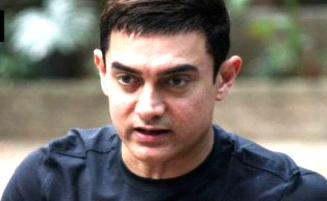 बाढ़ पीड़ितों की मदद के लिए आमिर खान दिये 25 लाख, सांसद-विधायक भी आगे आये