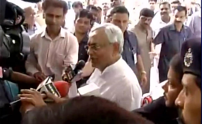 मोदी कैबिनेट विस्तार पर नीतीश का बड़ा बयान, हमलोगों को नहीं है कोई जानकारी मोदी कैबिनेट विस्तार पर नीतीश का बड़ा बयान, हमलोगों को नहीं है कोई जानकारी