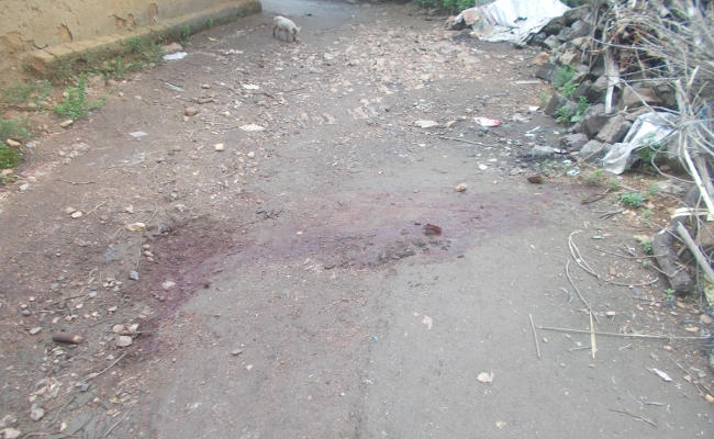 #WitchHuntInJharkhand : बीमार बेटा ठीक नहीं हो रहा था, महिला की तलवार से काट डाला #WitchHuntInJharkhand : बीमार बेटा ठीक नहीं हो रहा था, महिला की तलवार से काट डाला