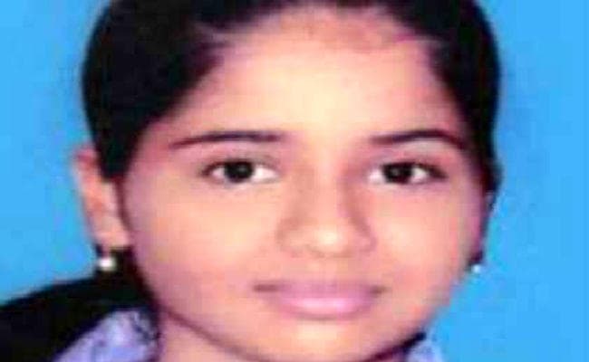 नवरुणा हत्याकांड : सीबीआई ने वार्ड पार्षद राकेश को किया गिरफ्तार, पांच साल में हुई पहली गिरफ्तारी, खुलेगा राज नवरुणा हत्याकांड : सीबीआई ने वार्ड पार्षद राकेश को किया गिरफ्तार, पांच साल में हुई पहली गिरफ्तारी, खुलेगा राज