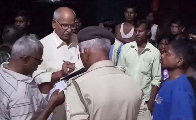 झारखंड में जहरीली शराब पीने से 7 लोगों की मौत, डोरंडा-नामकुम थानेदार निलंबित झारखंड में जहरीली शराब पीने से 7 लोगों की मौत, डोरंडा-नामकुम थानेदार निलंबित