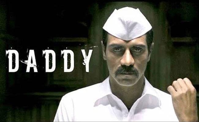 Film Review : गैंगस्टर के महिमामंडन की कमजोर कहानी #Daddy Film Review : गैंगस्टर के महिमामंडन की कमजोर कहानी #Daddy