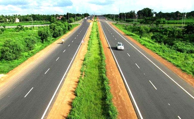 सड़क मार्ग से दिल्ली जाना अब होगा आसान, लखनऊ-गाजीपुर एक्सप्रेस-वे से जुड़ेगी पटना-बक्सर फोर लेन सड़क