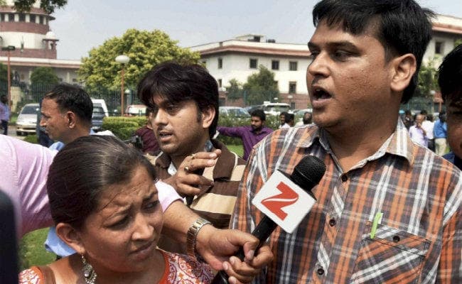 रेयान स्कूल : अब करोड़ों प्रद्युम्न की लड़ाई लड़ रहे हैं पिता वरुण, याद कीजिए स्कूली शिक्षा सचिव का ट्वीट रेयान स्कूल : अब करोड़ों प्रद्युम्न की लड़ाई लड़ रहे हैं पिता वरुण, याद कीजिए स्कूली शिक्षा सचिव का ट्वीट