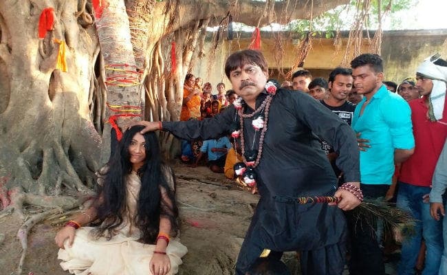 शिवनगरी में चल रही है फिल्म ”डमरू” की शूटिंग शिवनगरी में चल रही है फिल्म ”डमरू” की शूटिंग