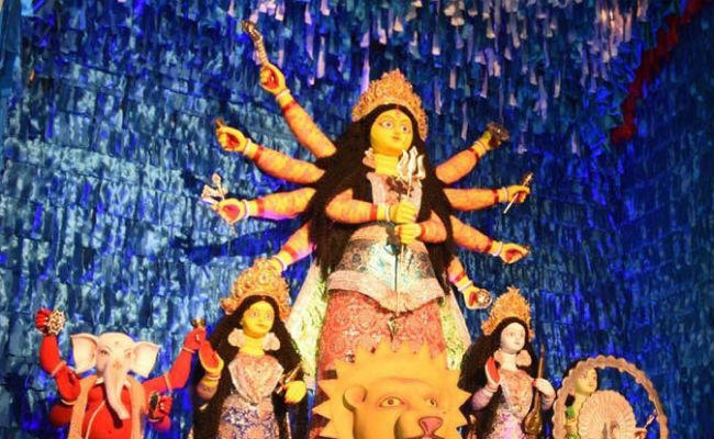 पश्चिम बंगाल में मां दुर्गा बनी माकपा का सहारा, कभी थे धार्मिक उत्सवों के खिलाफ