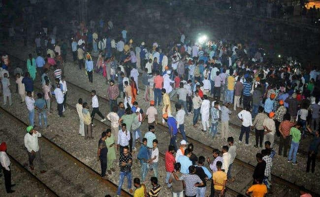 पंजाब में बड़ा ट्रेन हादसा, कम से कम 61 की मौत, आज राजकीय शोक