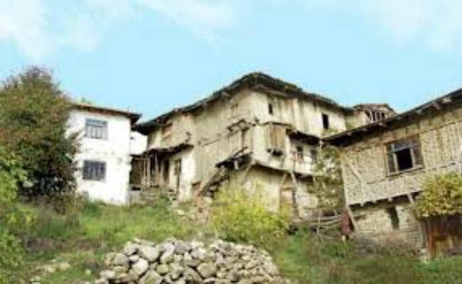 सांकतोड़िया : 25 वर्ष पुराने आवासों को तोड़ने का निर्देश