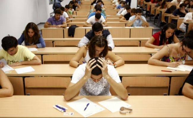 सामान्य वर्ग के अभ्यर्थियों के लिए आसान नहीं होगी सिविल सेवा परीक्षा, घटायी जा सकती है अधिकतम आयु सीमा