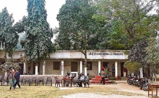 बिहार : जाि, धर्म के आधार पर इस सरकारी स्कूल के संचालन मामले में कार्रवाई का आदेश