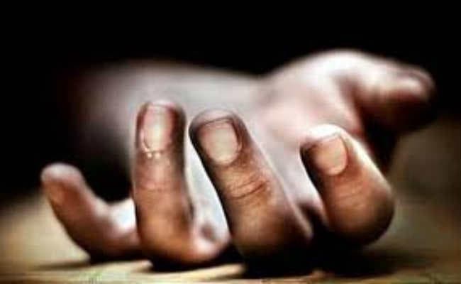 कोलकाता : पहले दोस्तों ने शराब पिलायी, फिर पत्थर से कूंच कर मार डाला