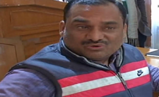 भाजपा कार्यालय में खा ली जहर, कहा- नोटबंदी और जीएसटी से हुआ नुकसान, मौत