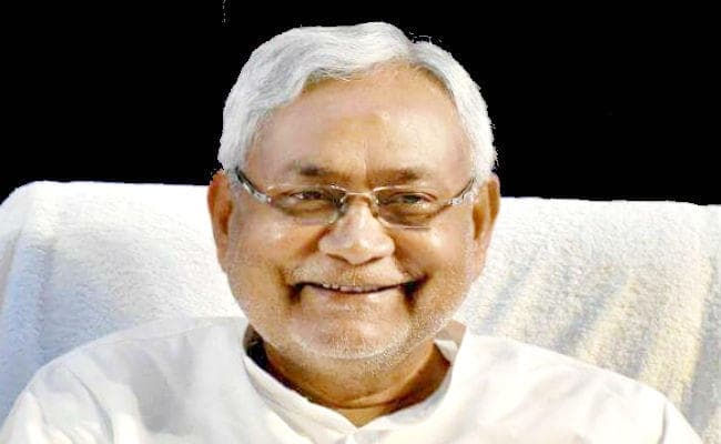 …और इस दिल में ”नीतीश जी” का नाम लिखा रखा है, …जानें कौन गाया CM नीतीश पर गाना ?, देखें वीडियो
