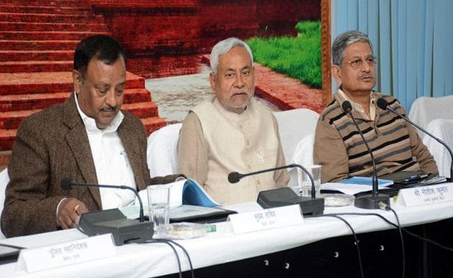 सीएम नीतीश ने की भागलपुर, बांका जिले के विकास कार्यों की समीक्षा, जारी किये जरूरी निर्देश