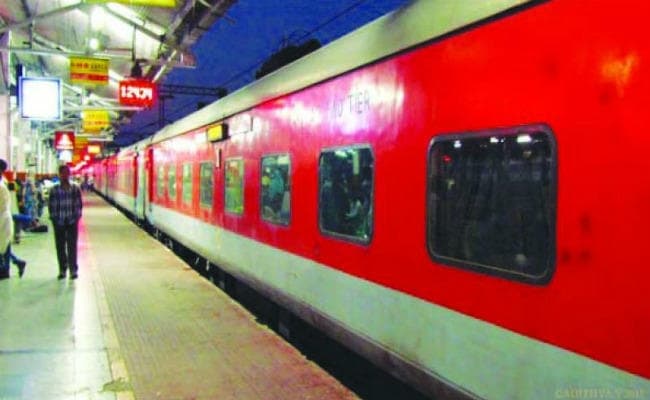 झारखंड : होली के मद्देनजर यात्रियों की सहूलियत, धनबाद-सीतामढ़ी स्पेशल 24 से रांची-आनंद विहार स्पेशल 17 से