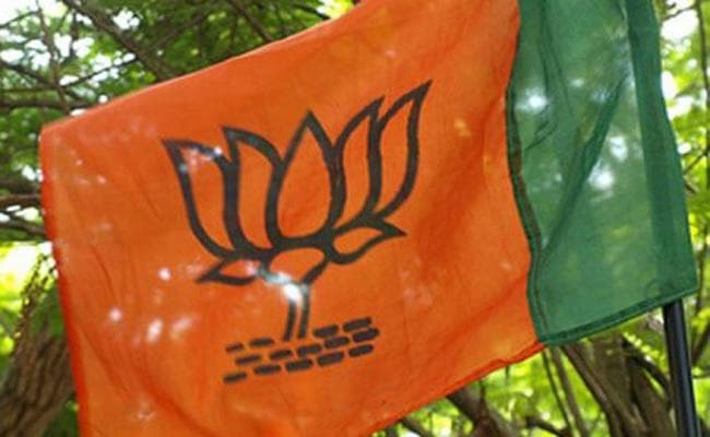 त्रिपुरा में भाजपा को मिली ऐतिहासिक जीत को लेकर यूपी में जश्न का माहौल