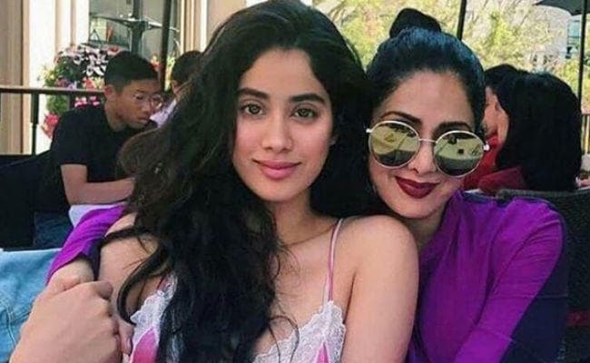 बर्थडे: मां के बेहद करीब थीं जाह्नवी कपूर, जानें श्रीदेवी की लाडली बेटी के बारे में ये 8 खास बातें…