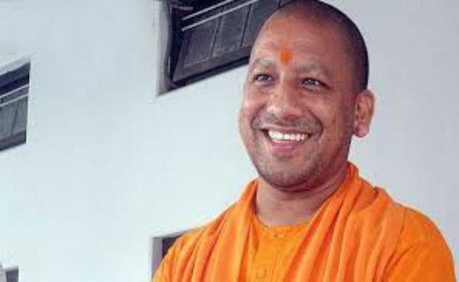 बसपा के वोट बैंक में योगी की सेंध, यूपी के सभी विभागों में लगेगी बाबा साहेब की तसवीर