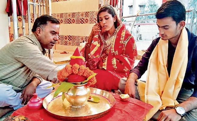 झारखंड : ….जब कोतवाली थाना में हुई मध्यप्रदेश के प्रेमी युगल की शादी