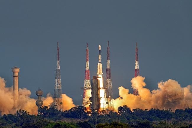 दूरसंचार उपग्रह जीसैट- 6ए का सफल प्रक्षेपण, देखें तसवीरें दूरसंचार उपग्रह जीसैट- 6ए का सफल प्रक्षेपण, देखें तसवीरें