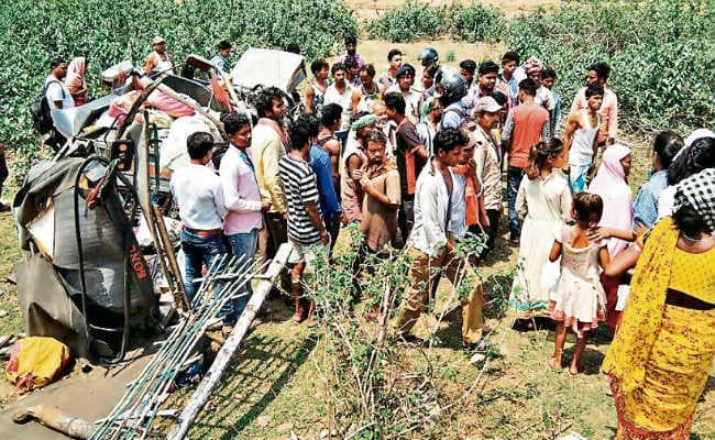 झारखंड : ट्रक व जीप भिड़े, चुटिया की मां व दो बेटी की मौत, भुरकुंडा से जा रहे थे ठाकुरगांव