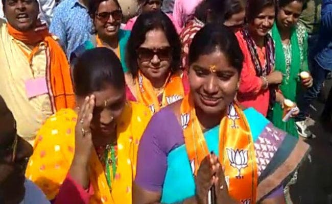झारखंड निकाय चुनाव 2018 के सबसे तेज परिणाम यहां देखें, भाजपा की आशा और संजीव जीते झारखंड निकाय चुनाव 2018 के सबसे तेज परिणाम यहां देखें, भाजपा की आशा और संजीव जीते