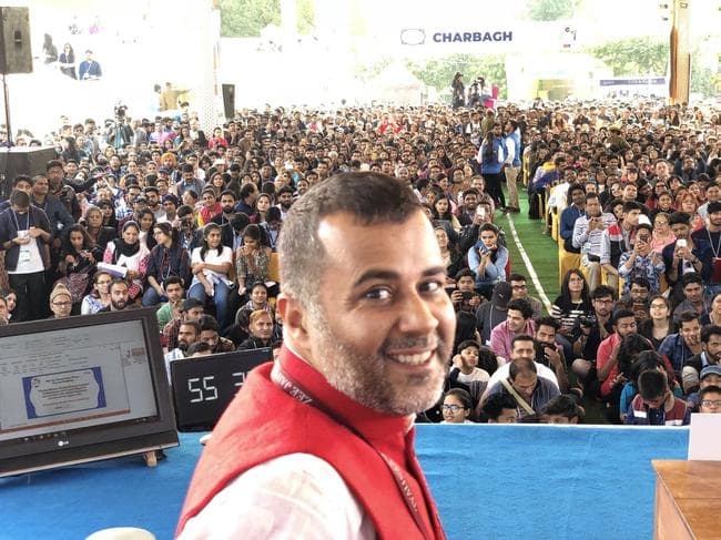 हैपी बर्थडे : जानें चेतन भगत से जुड़ी कुछ खास बातें हैपी बर्थडे : जानें चेतन भगत से जुड़ी कुछ खास बातें