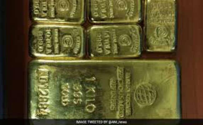 संदूक की चाबी हथिया कर डेढ़ किलो सोना ले भागा कर्मचारी