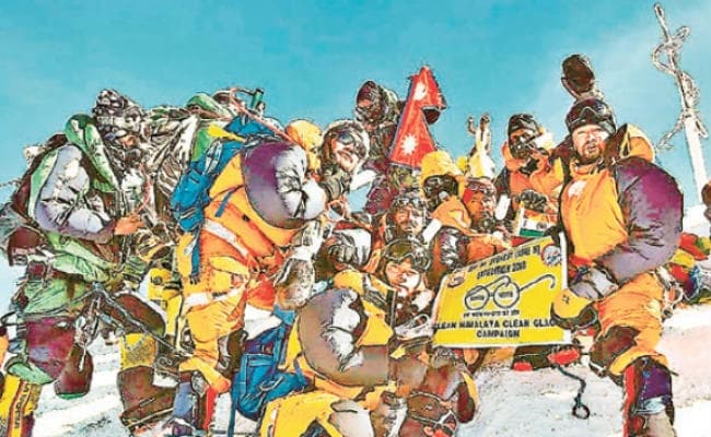 कालिम्पोंग के बीएसएफ जवान ने किया एवरेस्ट फतह कालिम्पोंग के बीएसएफ जवान ने किया एवरेस्ट फतह