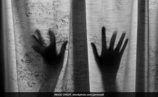 15 दिनों से घर में सास को कैद कर बहू रह रही मैके में, पुलिस ने मुक्त कराया