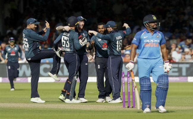 INDvsENG : इंग्लैंड ने दूसरे वनडे में भारत को 86 रन से हराया, शृंखला 1-1 से बराबर INDvsENG : इंग्लैंड ने दूसरे वनडे में भारत को 86 रन से हराया, शृंखला 1-1 से बराबर