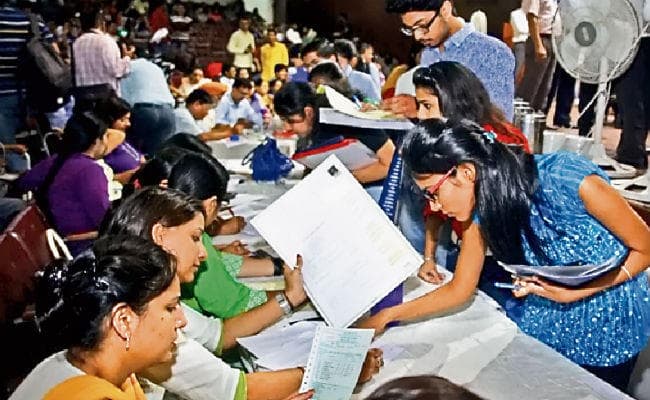 बीएड नामांकन : हर सीट के लिए दो दावेदार, 27 जुलाई से शुरू होगी काउंसेलिंग