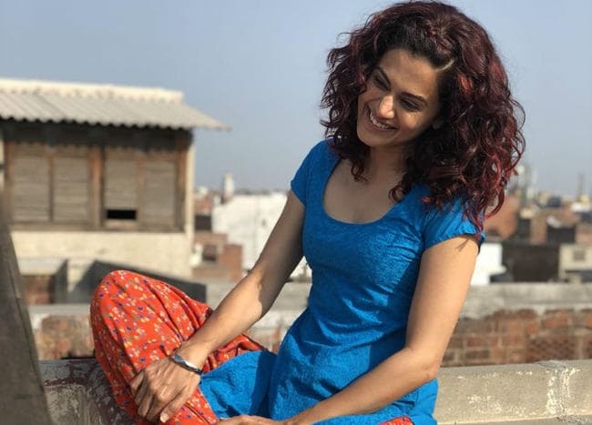 B”Day: साउथ की फिल्मों में धमाल मचाने के बाद तापसी ने रखा बॉलीवुड में कदम B”Day: साउथ की फिल्मों में धमाल मचाने के बाद तापसी ने रखा बॉलीवुड में कदम