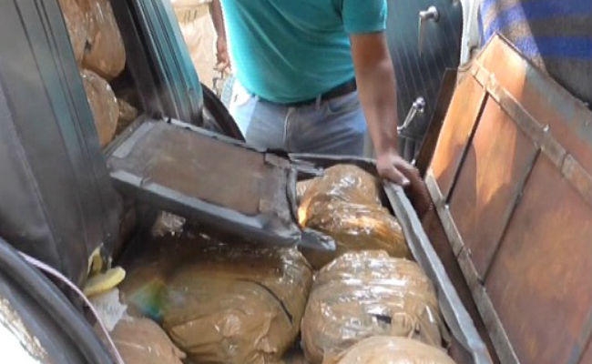 चरस-गांजा जब्त, सात तस्कर गिरफ्तार