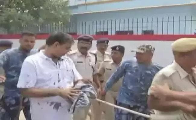 मुजफ्फरपुर कांड : सरकारी काम में बाधा डालने के आरोप में 100 अज्ञात लोगों के खिलाफ केस दर्ज